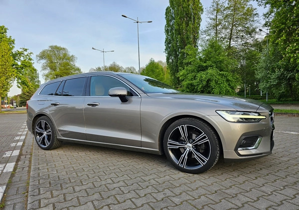 Volvo V60 cena 98500 przebieg: 164354, rok produkcji 2019 z Bydgoszcz małe 781